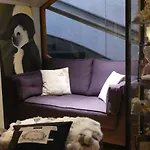 Le Rouge Hotel