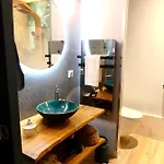 Hotel Le Rouge Lusignan