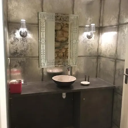 Le Rouge 2* Lusignan