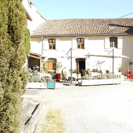 Hotel Le Rouge Lusignan