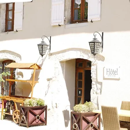 Hotel Le Rouge Lusignan